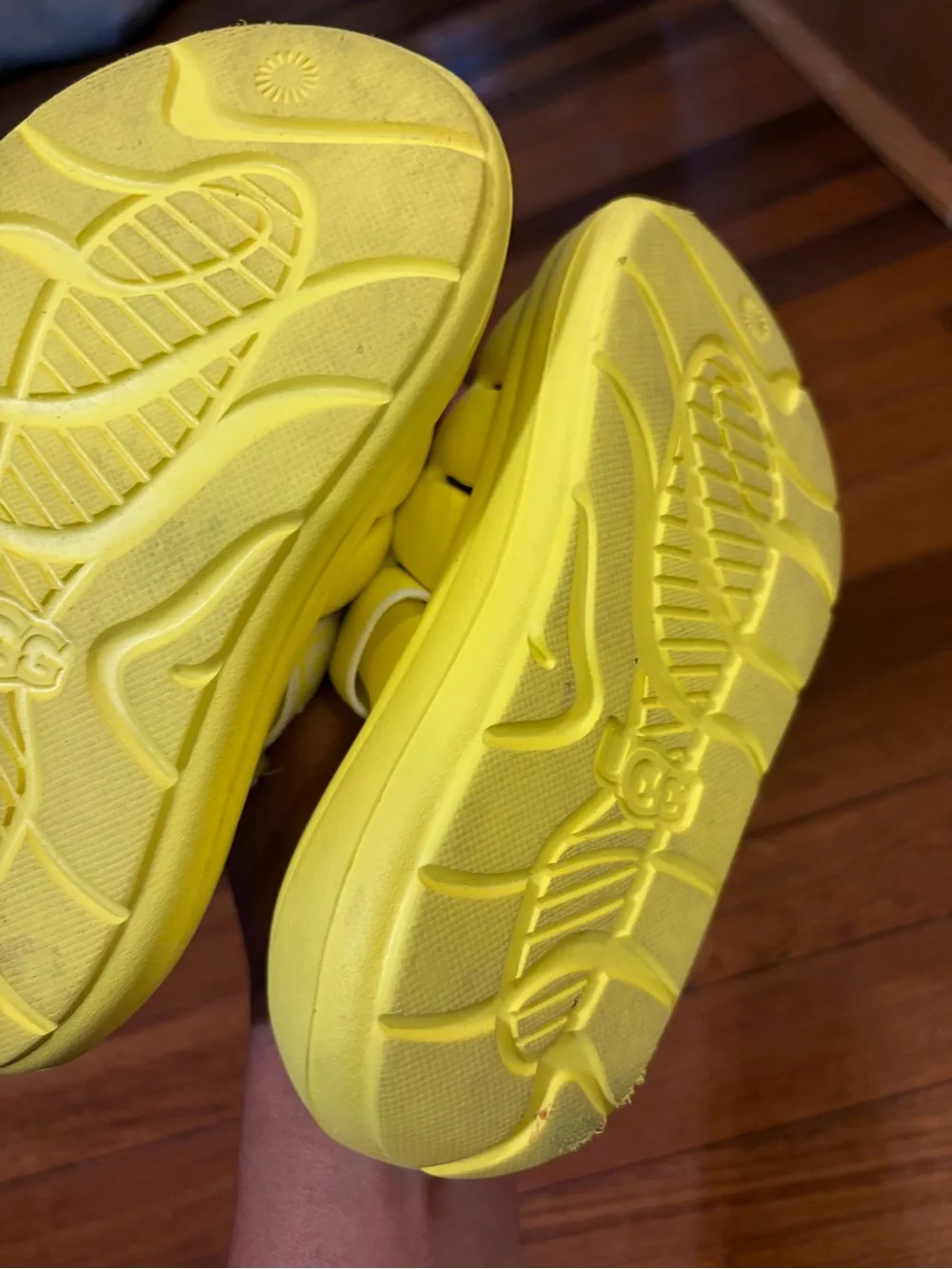 UGG Kids Sport Yeah Sandals Key Lime